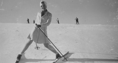 A woman skiing in the 40s. Image courtesy of Maud Tarras Wahlberg