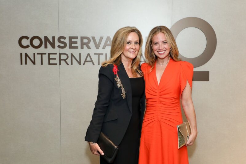 Samantha Bee and Johanna Lindsay at the Conservation International 2024 Gala